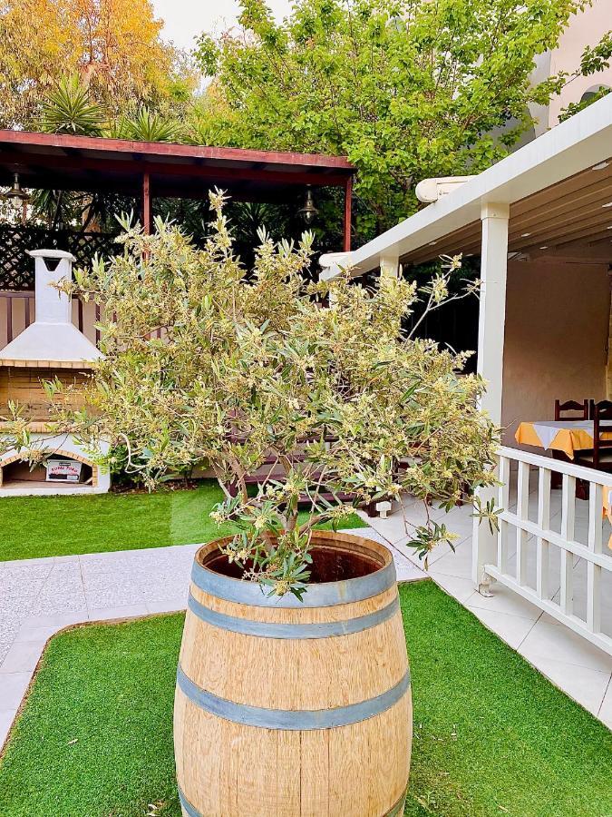 Karteros Hotel Ngoại thất bức ảnh