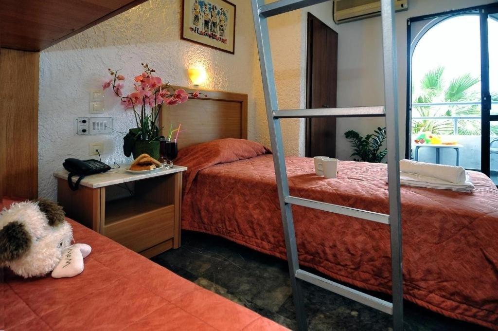 Karteros Hotel Ngoại thất bức ảnh
