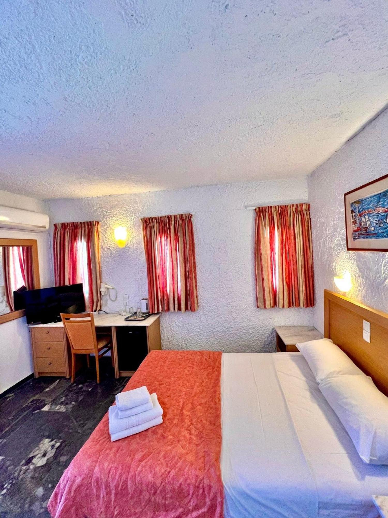 Karteros Hotel Ngoại thất bức ảnh